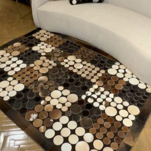 سجادة جلد طبيعي يدوي – دوائر مربعات