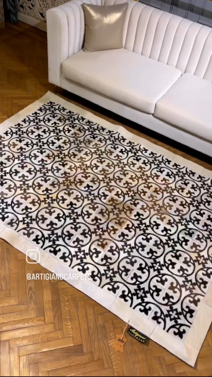 سجادة جلد طبيعي يدوي – الزهرة (فاتح) - Image 4